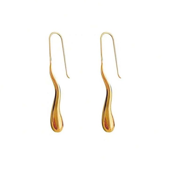 Minimalist liquid drop gold earring - Picture 3 of 3